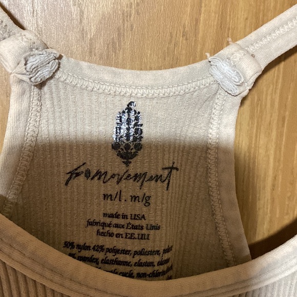 Free People Movement Happiness Runs Tan Crop Tank Size M/L and XS/S - Picture 4 of 5
